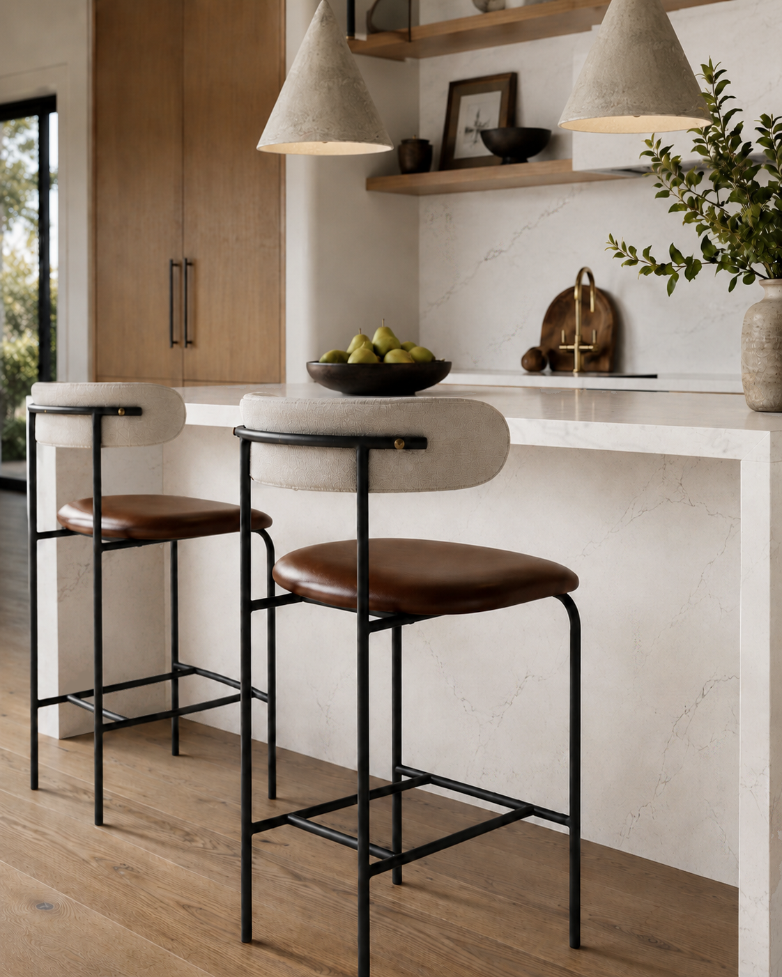 
                  
                    NARROW HANNAH STOOL
                  
                