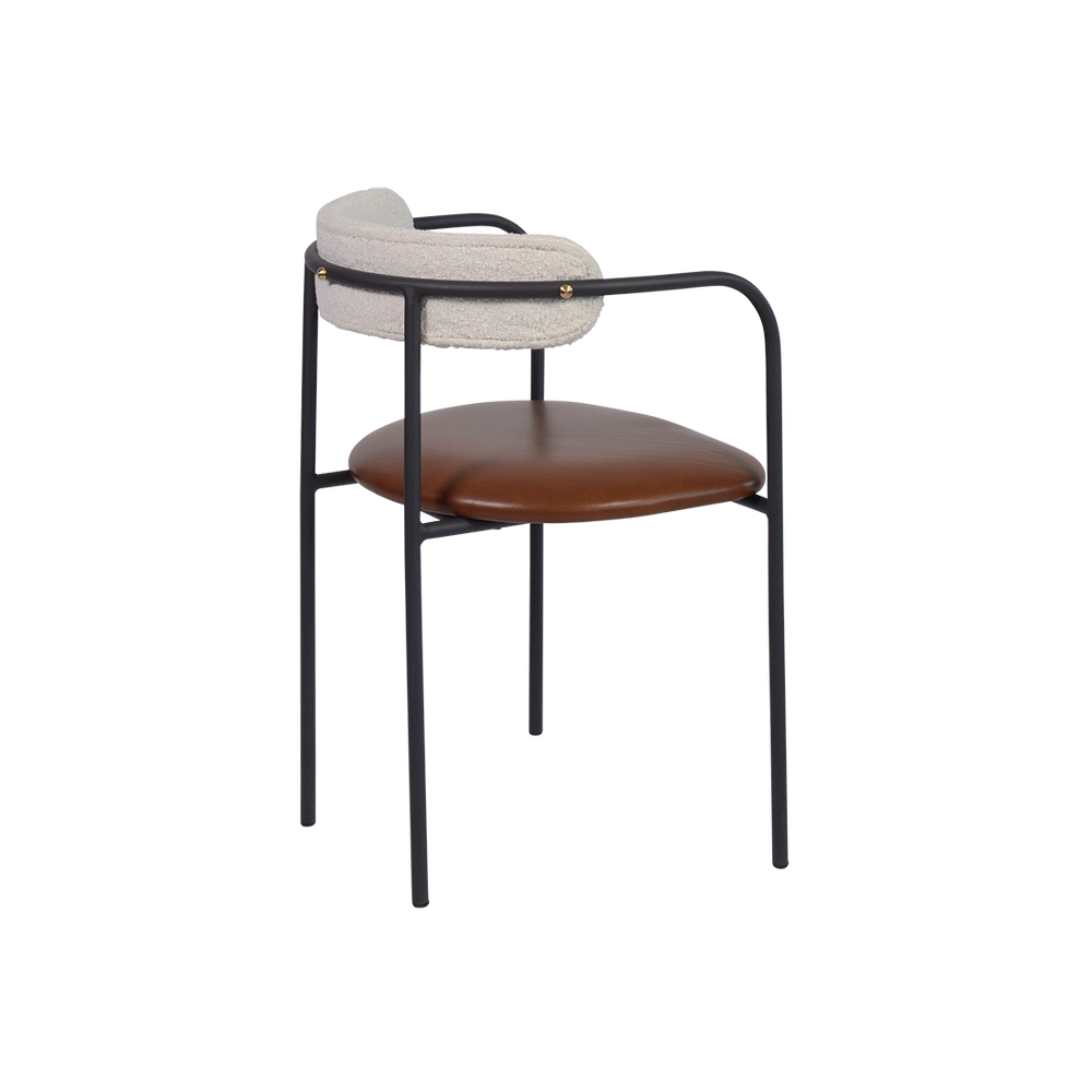 
                  
                    HANNAH CHAIR
                  
                